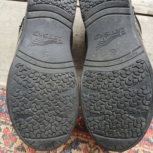 Women’s Dansko Size 40 Clogs.,Sz 9 USA Black/Gray. - Picture 6 of 7